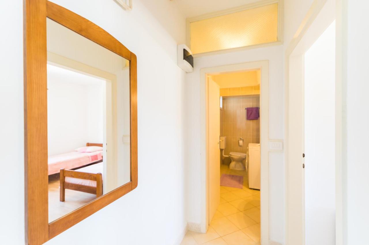 Apartment Kneze Račišće 外观 照片