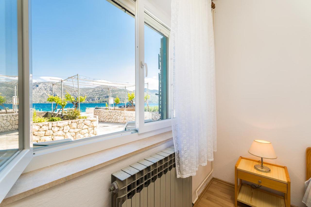Apartment Kneze Račišće 外观 照片