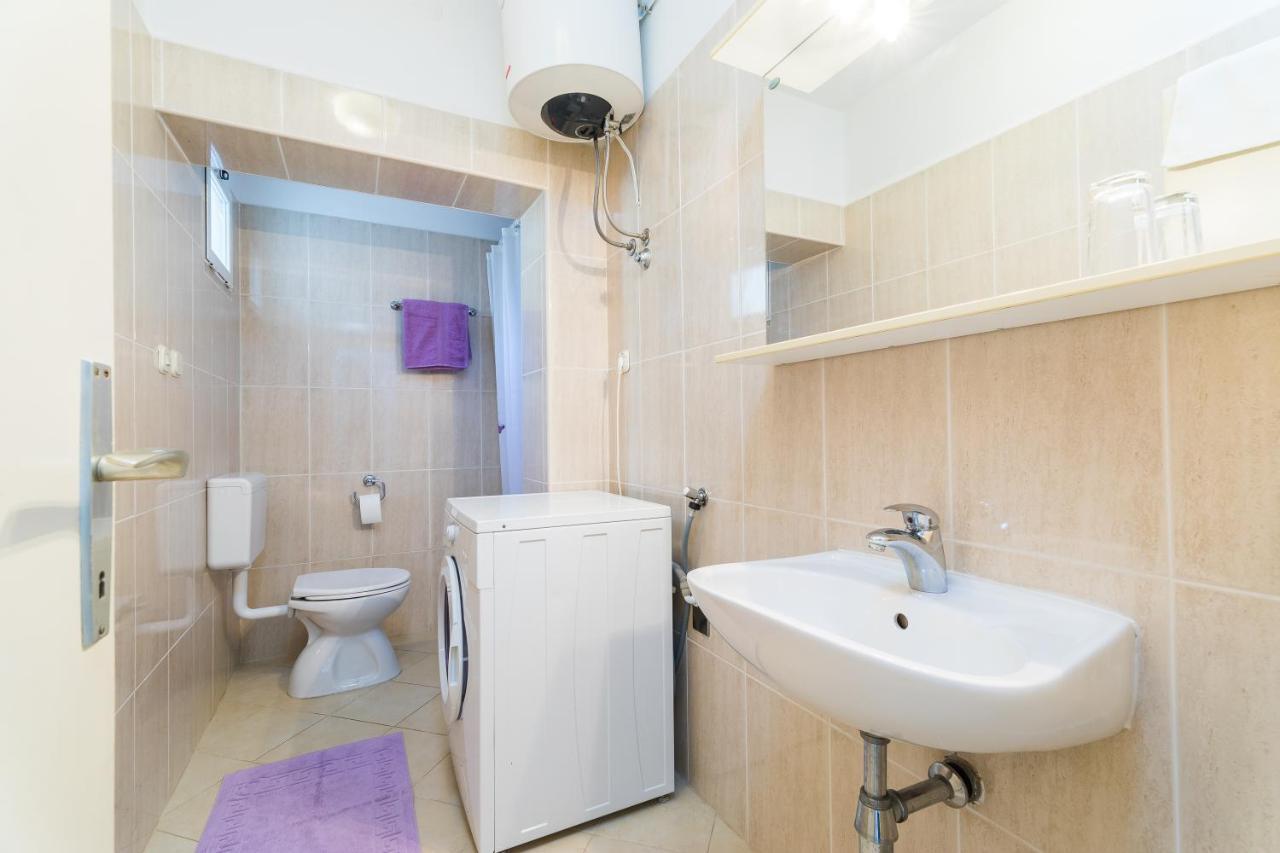 Apartment Kneze Račišće 外观 照片